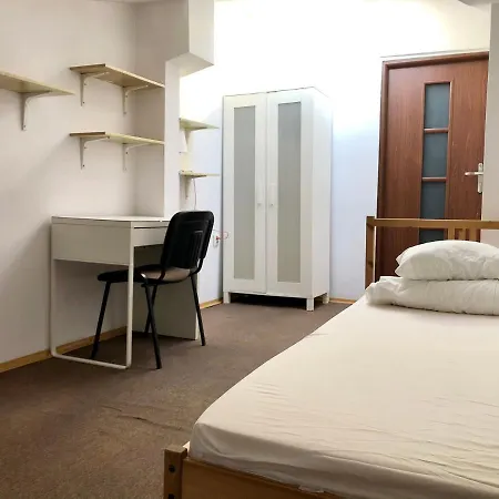 Student-house Kazimierzowska * Варшава