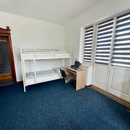 Student-house Kazimierzowska * Varsovia