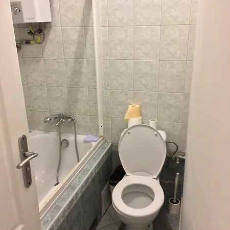 Student-house Kazimierzowska * Varşova