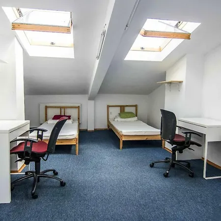Student House Kazimierzowska *
